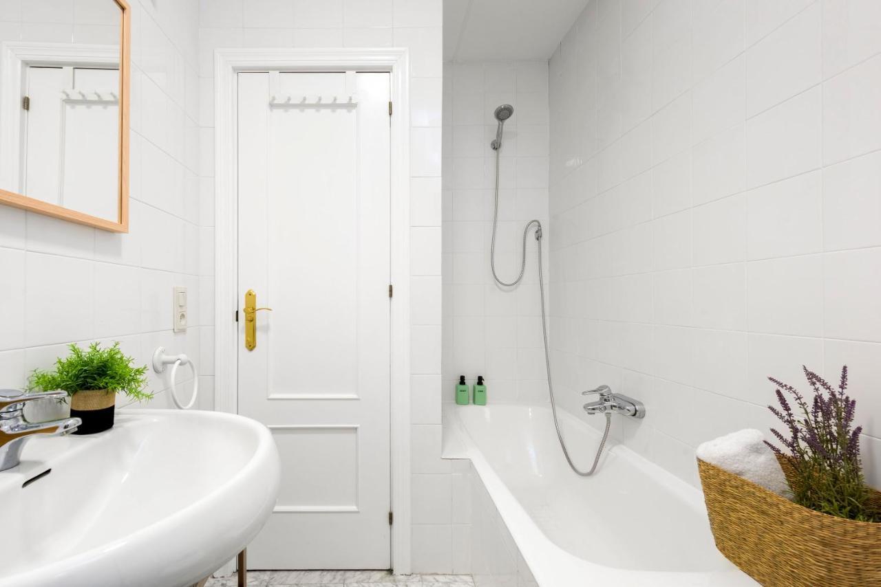 Alohamundi Francos Apartment Seville Ngoại thất bức ảnh
